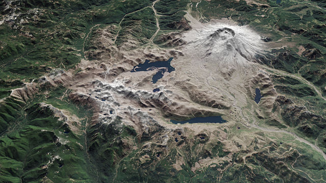 Mtsthelens_oli_2015110_lrg