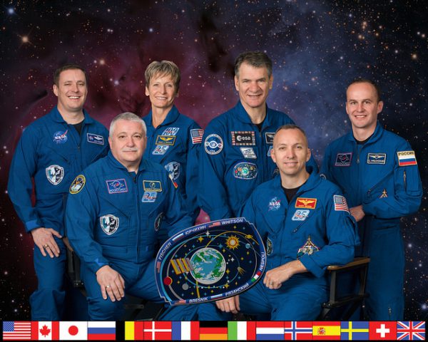 spacewalk expedition 52