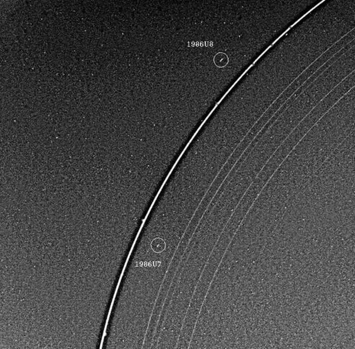 uranus' rings