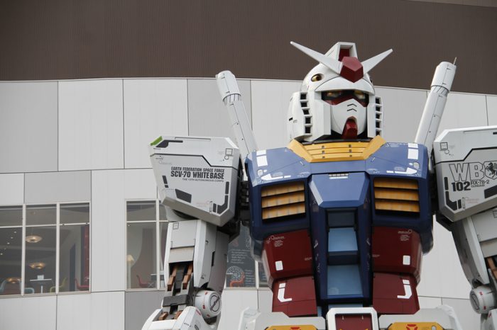 Watch this 'life-size' Gundam robot on the move!